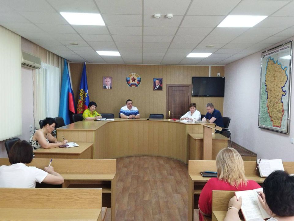 Андрей Рубанцов: Понедельник начал с планового рабочего совещания с коллегами, на котором обсудили ключевые задачи на предстоящую неделю