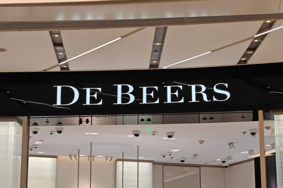 ������������� �������� ��������� ����� ��� ������ �������� ��������� ������� De Beers, ��� ����� ��������� �� 60-������ �����������, �������� Financial Times