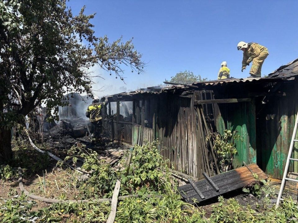 Андрей Рубанцов: Оперативная ликвидация пожара в Ровеньках силами МЧС России