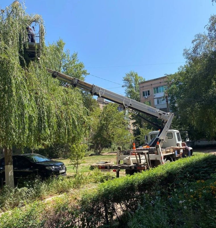 В Молодогвардейске выполнили работы по ремонту линий наружного освещения