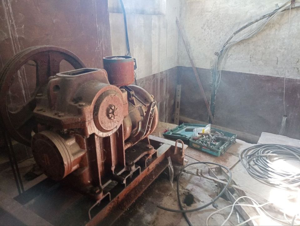 Андрей Рубанцов: В Ровеньках продолжаются работы по установке нового лифтового оборудования