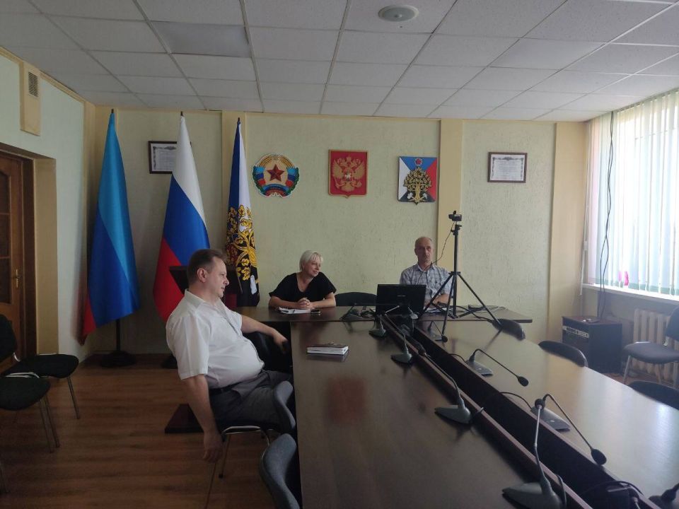 Андрей Рубанцов: В Ровеньках ведется работа по государственной регистрации права собственности муниципальных образований на объекты недвижимого имущества, отнесенных к муниципальной собственности