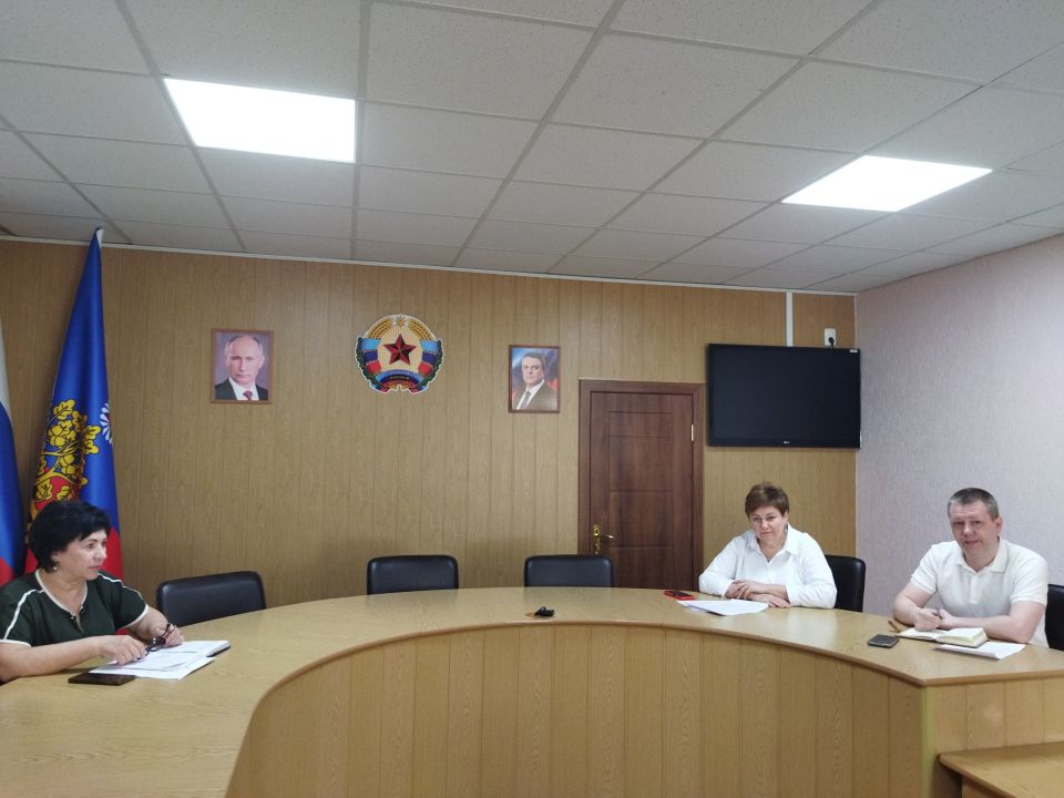 В Администрации городского округа город Ровеньки состоялась рабочая планерка с начальниками отделов и управлений Администрации городского округа