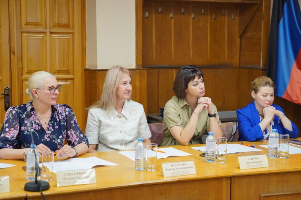 Анна Сорока: 30 июля в городе Донецке Донецкой Народной Республики прошло заседание Совета Консорциума образовательных организаций высшего образования приграничных и новых территорий Российской Федерации