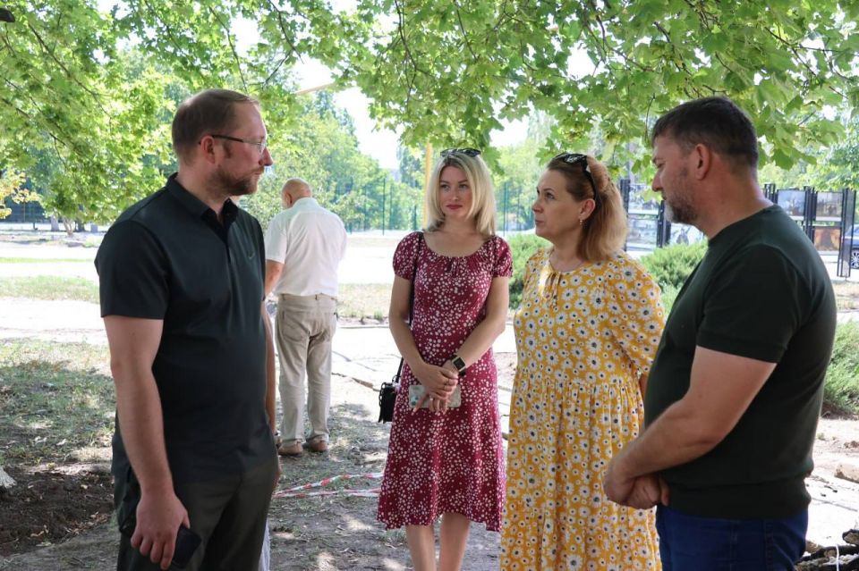 В этом году в Республике стартовали масштабные капитальные ремонты сразу в двух значимых культурных учреждениях – Алчевском городском историческом музее и Кировском историко-художественном музее