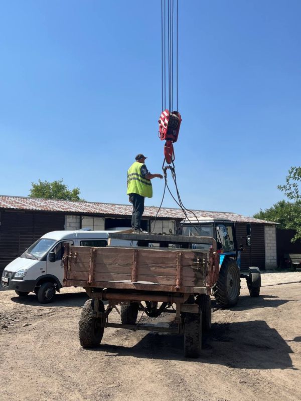 Автокран «Ивановец» помогает улучшать коммунальное хозяйство Марковского округа