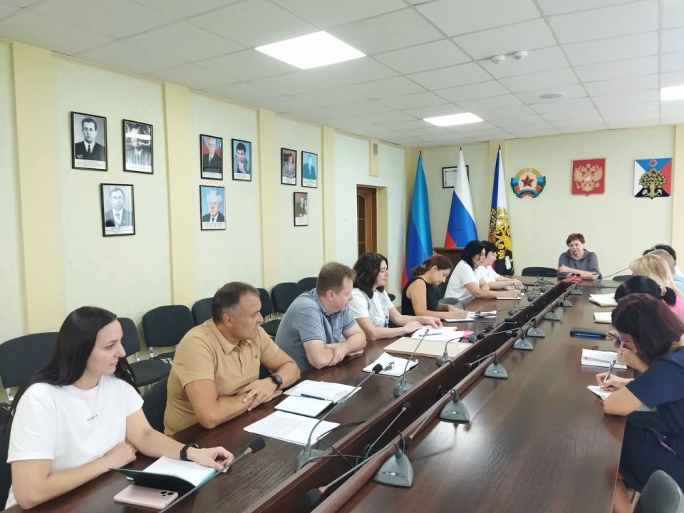 Андрей Рубанцов: Сегодня мой первый заместитель Татьяна Хрипачева провела плановое рабочее совещание, в котором приняли участие руководители управлений и отделов Администрации городского округа