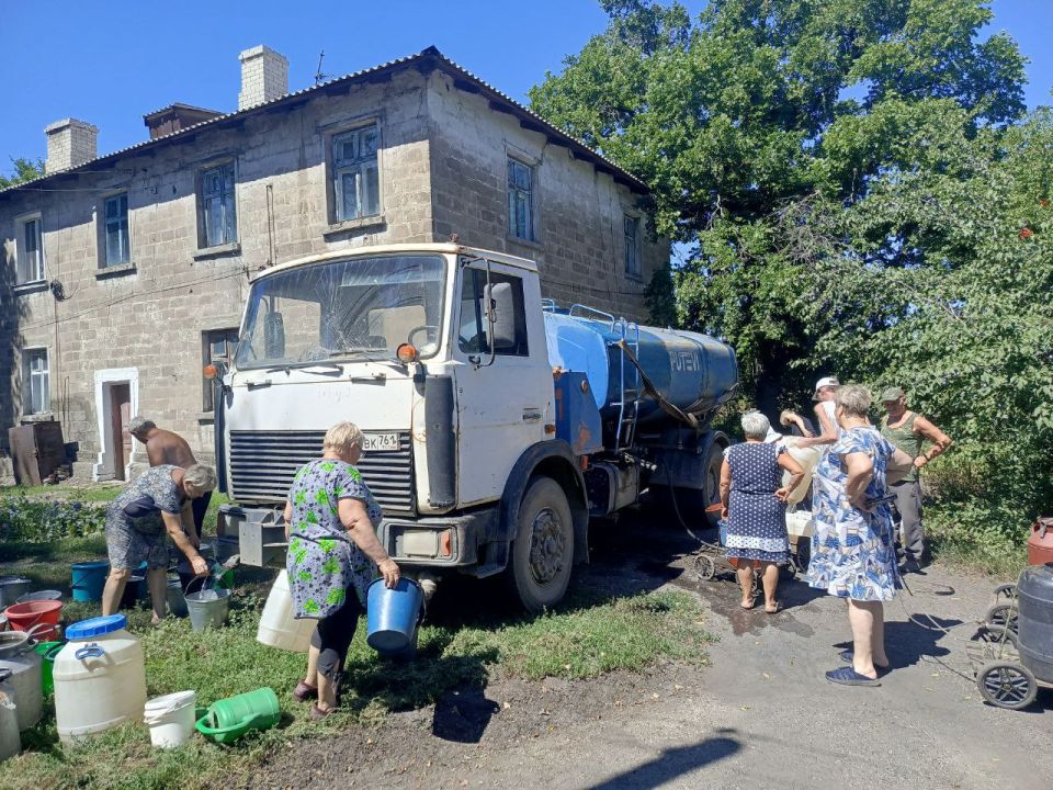 Андрей Рубанцов: Организован подвоз воды для жителей улицы Веселая в пгт Новодарьевка