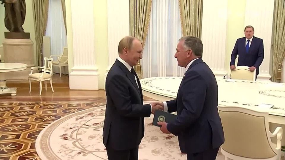 �������� ����� ������ �������������� ���������� ��� ������� �������� � ������