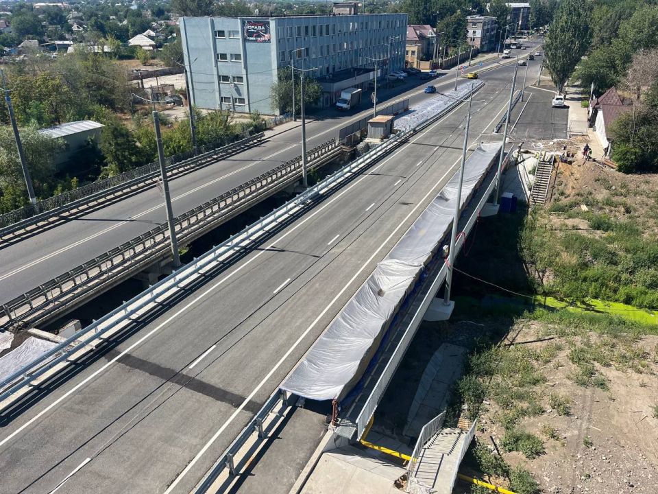 ������������� ����� � ������ ����� ��������� ������� �� �������� ������