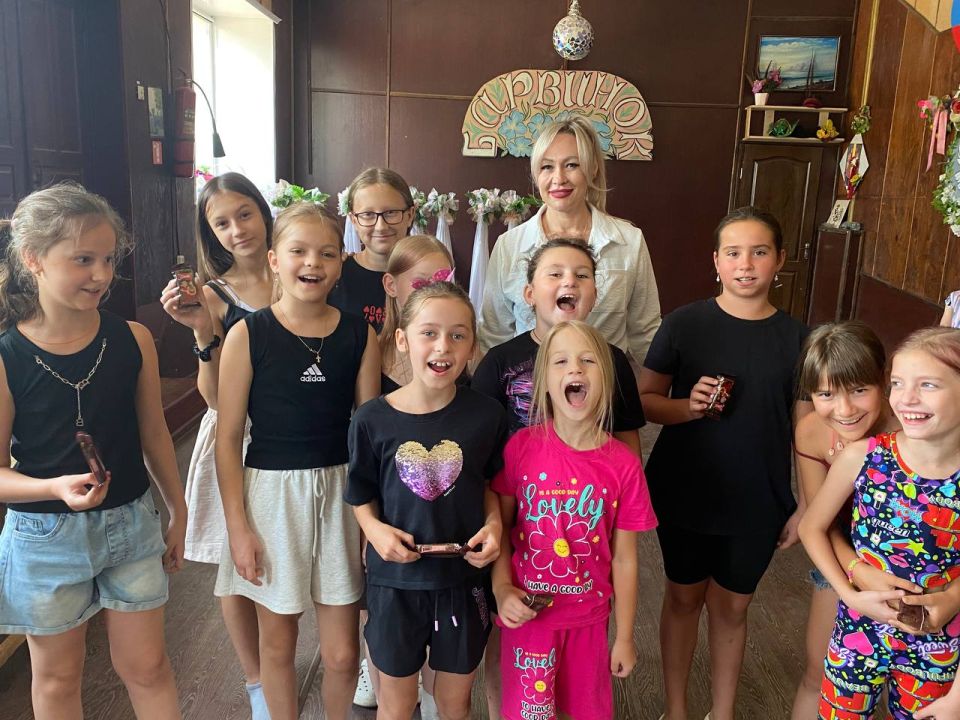 В Доме культуры г. Александровска прошла спортивно-игровая программа "В здоровом теле - здоровый дух", посвященная Дню физкультурника