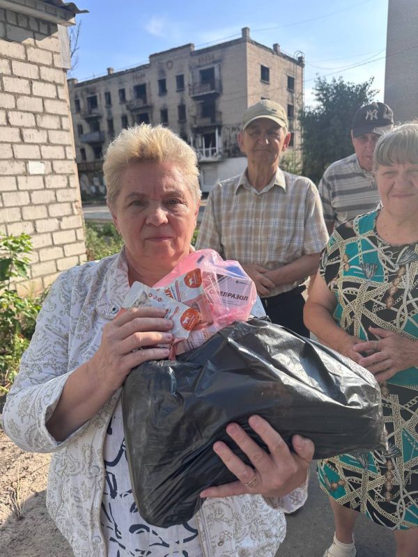 Наши люди Северодонецка будут нас ждать,а значит сбор на август открыт,хотя мы его и не закрываем,он продолжается из месяца в месяц,за что Вам огромное спасибо! Знаю вместе мы сможем,как смогли уже не раз