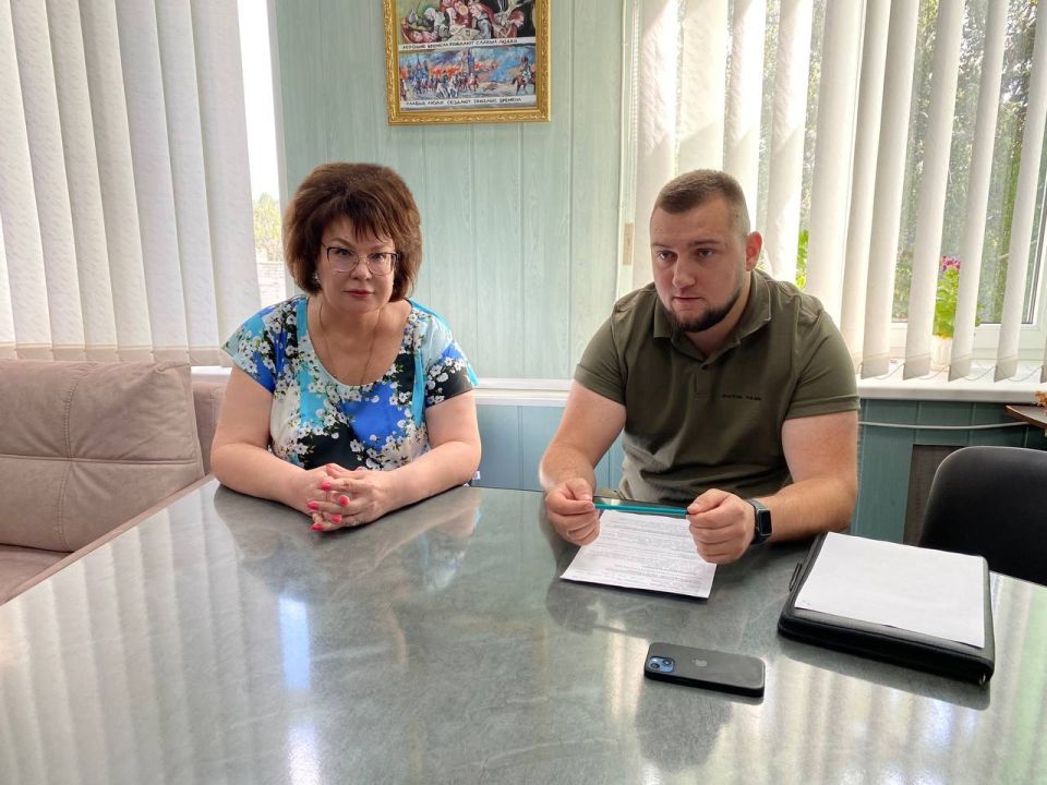 Марина Филиппова: Сегодня провела встречу с министром молодежной политики ЛНР Михаилом Голубовичем