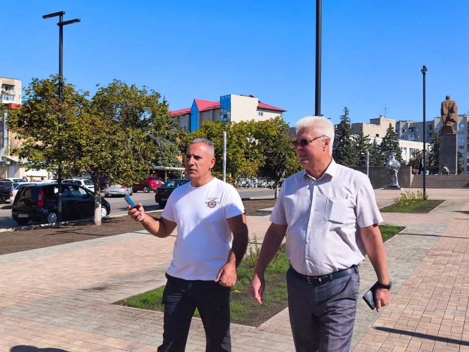 Сергей Козенко: Сегодня с рабочим визитом посетил объект благоустройства «Аллея Дружбы»