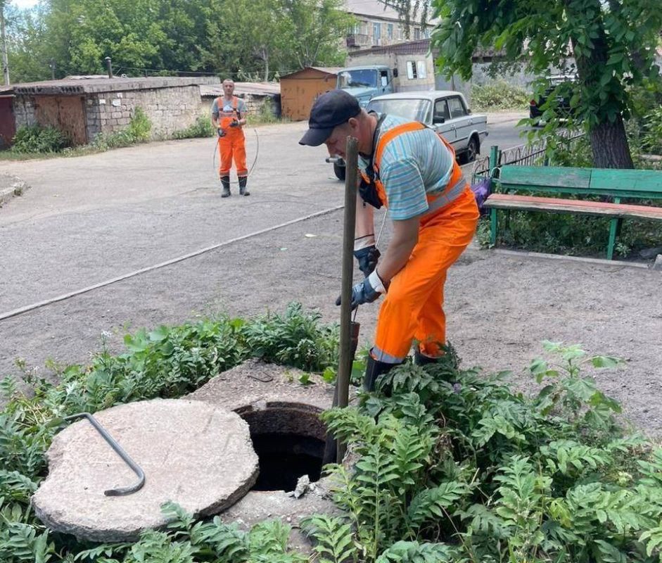 Вологодские специалисты продолжают ремонтно-восстановительные работы на объектах водоснабжения и водоотведения Алчевска