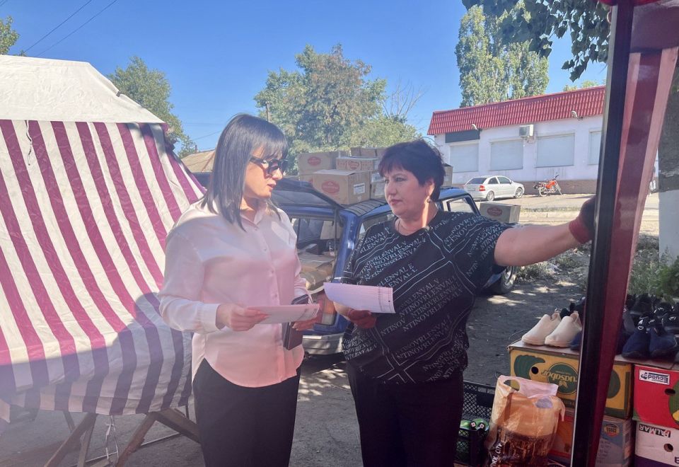 С целью обеспечения эпизоотической безопасности сотрудниками отдела жизнеобеспечения г. Вахрушево была проведена работа по информированию населения о недопустимости сокрытия случаев заболевания и/или падежа животных, а также...