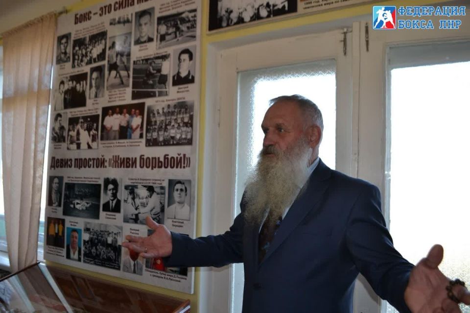     ,  ,     ,  ,   ,    ,    ,  ,     , ...