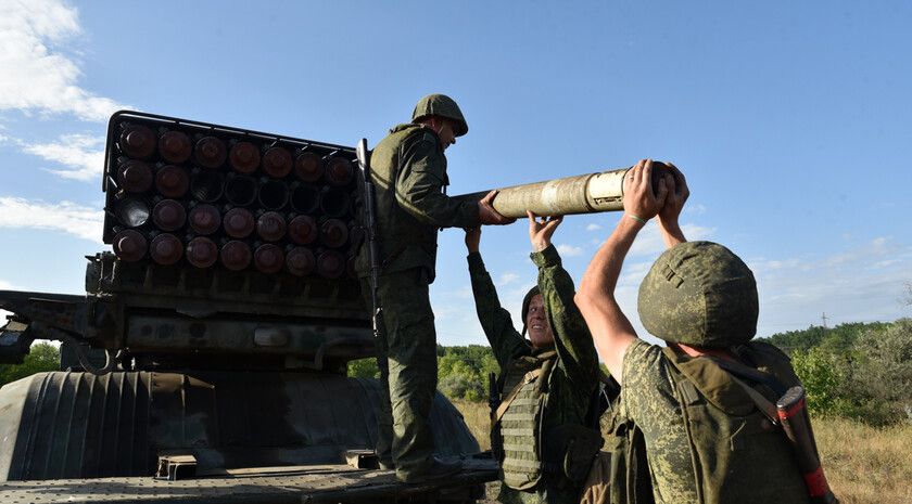 Подразделения ВС РФ улучшили положение, в том числе у Петровского в ЛНР — Минобороны