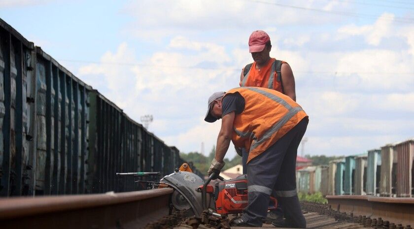 Институт планирования предлагает восстановить в ЛНР разрушенные железнодорожные линии