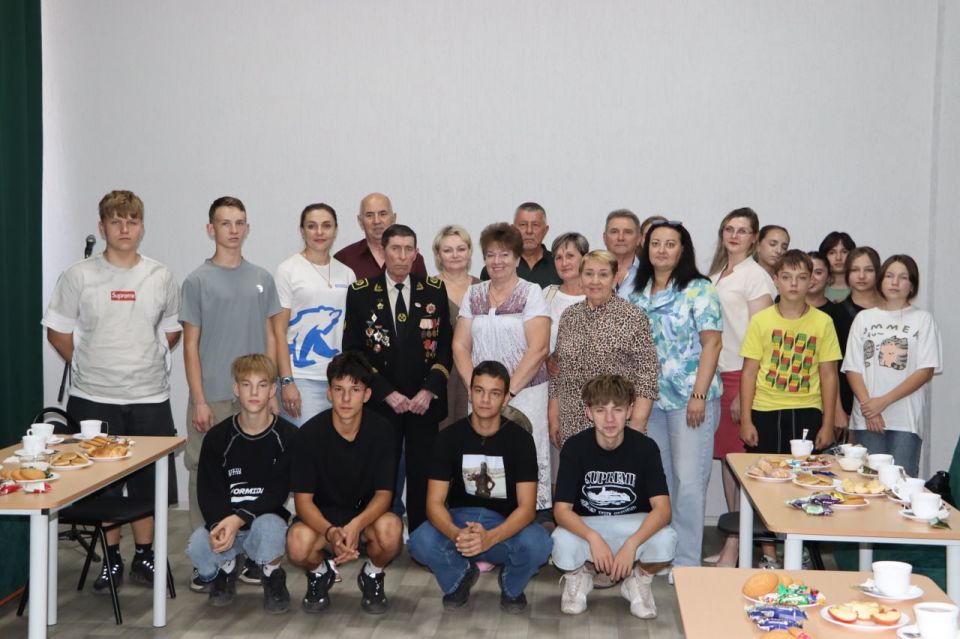 В преддверии 90-летия стахановского движения в Ирмино чествовали ветеранов шахтёрского труда