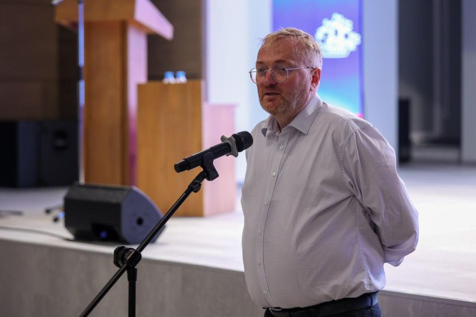 ���� ������� �������� ����� � ���� ���