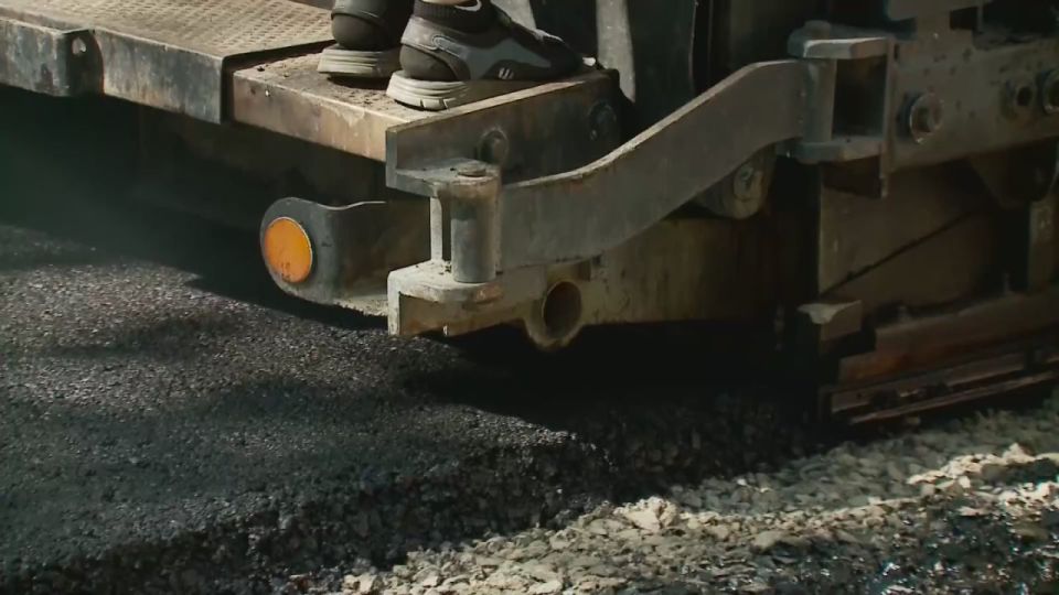 «Ширина дороги составляет шесть метров, а площадь — порядка 8,5 тысяч квадратных метров»