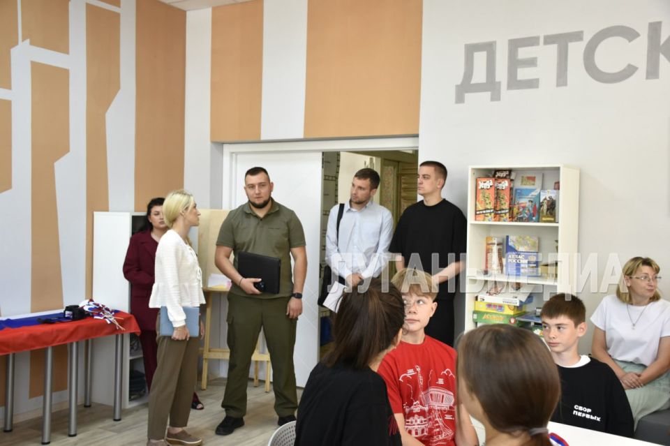 Марковский муниципалитет с рабочим визитом посетил министр молодежной политики ЛНР Михаил Голубович