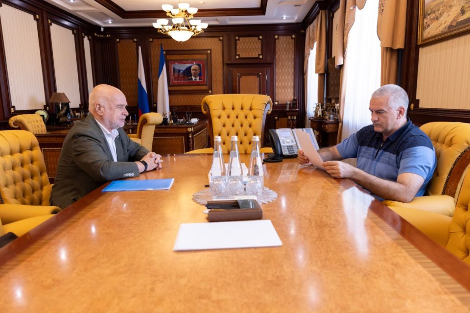  :        ,          ,  ...