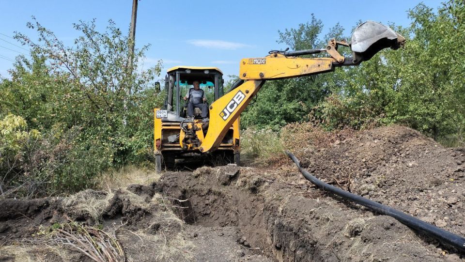 Андрей Рубанцов: В городском округе город Ровеньки выполняют ремонтные работы по замене водопроводной сети в пос