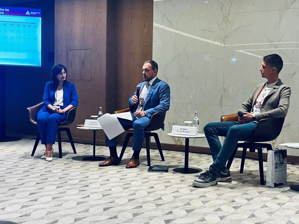        ,  ,               -2025