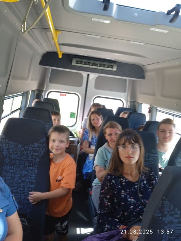 Светлые моменты: Путешествие в Старобельск для детей из Белокуракино Вчера, 21 августа состоялась поездка детей...