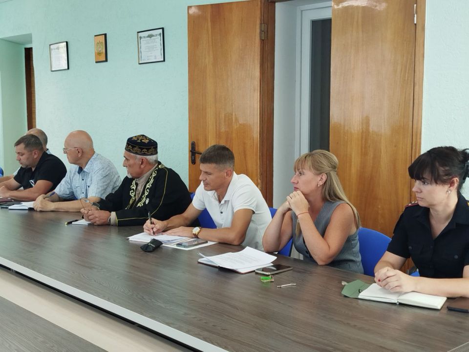     ,       ,          () ...