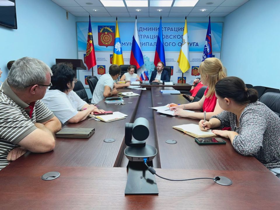 ������ ������ ������� �������� ������� ��������� � ��������������� ������������� �. �������� � �. ������� ���