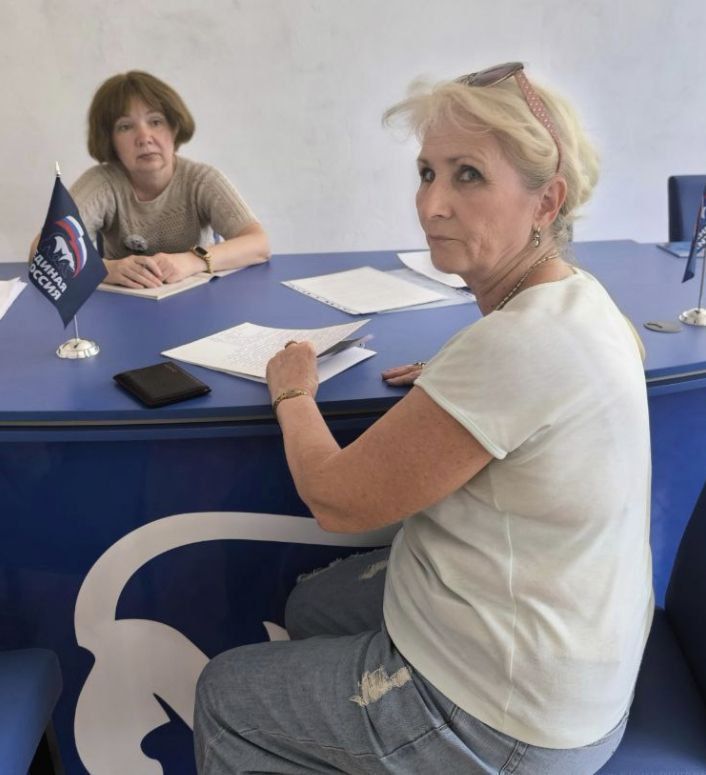 21 августа как депутат Совета городского округа города Северодонецка от фракции партии "Единая Россия" провела приём граждан