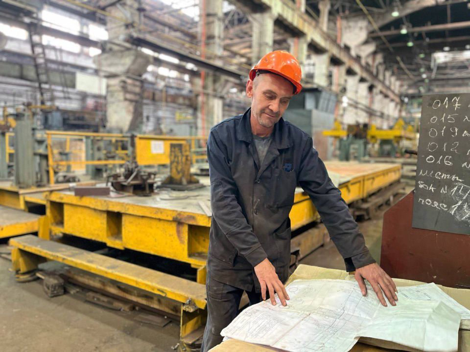 Константин Бутримов: ЧЕЛОВЕК ТРУДА. ЛЮДИ ЛУГАМАШ