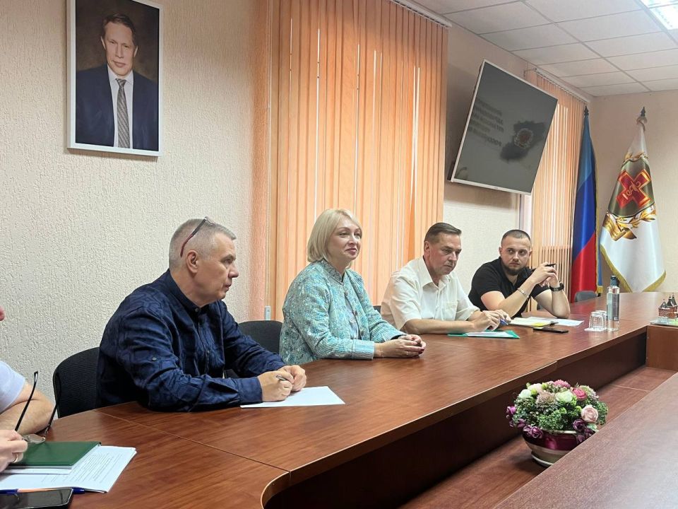 Наталия Пащенко: В Минздраве ЛНР прошло совещание с представителями НМИЦ кардиологии им.академика Е. И. Чазова