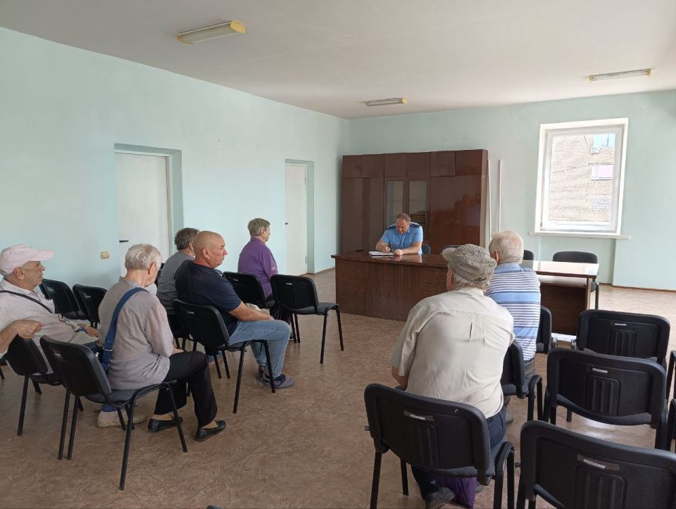 26 августа в отделе жизнеобеспечения г. Петровское Администрации городского округа муниципальное образование городской округ город Красный Луч Луганской Народной Республики заместителем прокурора города Красный Луч Григорием...