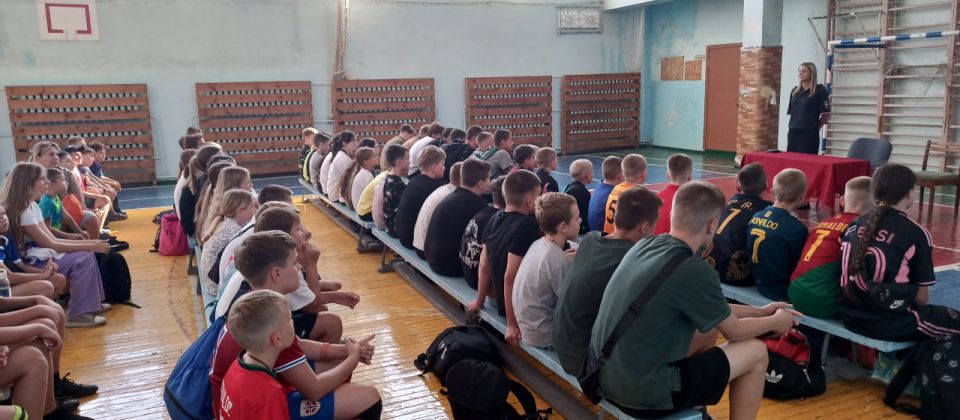 В Молодогвардейской спортивной школе № 2 провели профилактическую беседу для детей