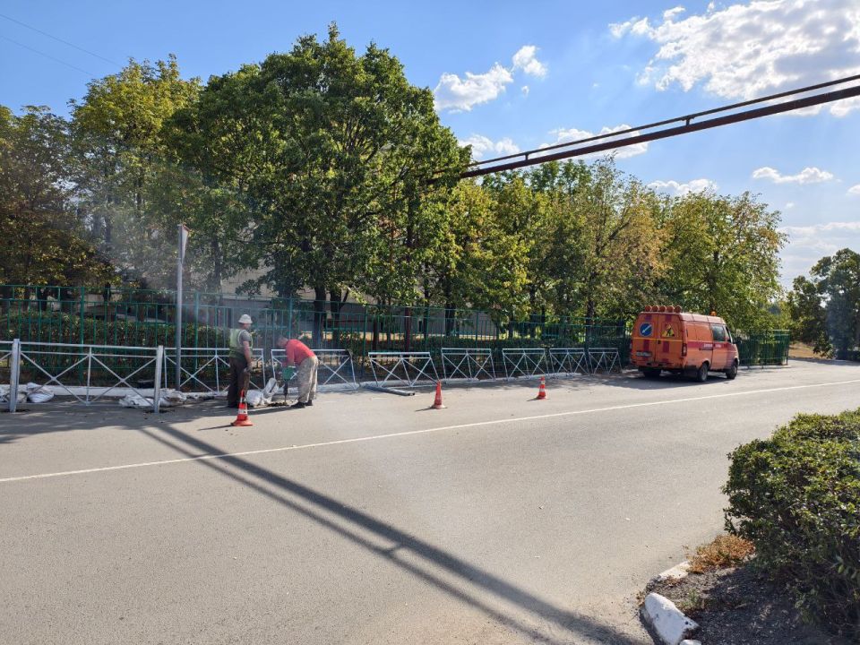 В Лутугино продолжается работа по повышению безопасности дорожного движения