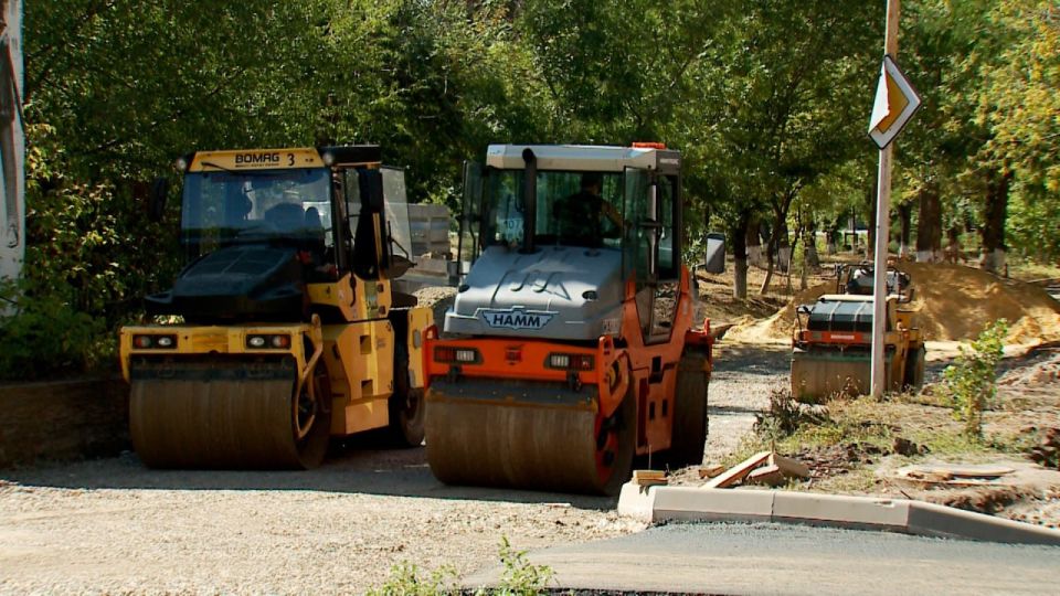 На следующей неделе тюменские строители начнут укладывать асфальт на улице Станиславского в Суходольске