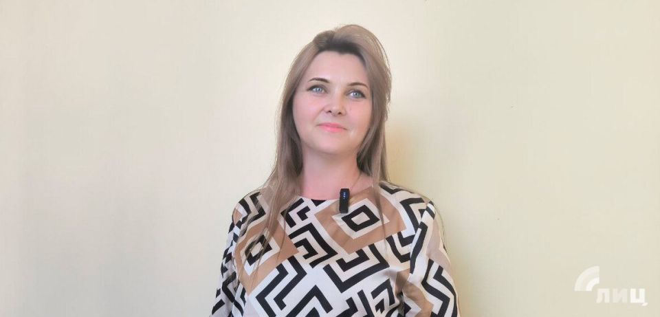           ,   ,    -    ,  ...