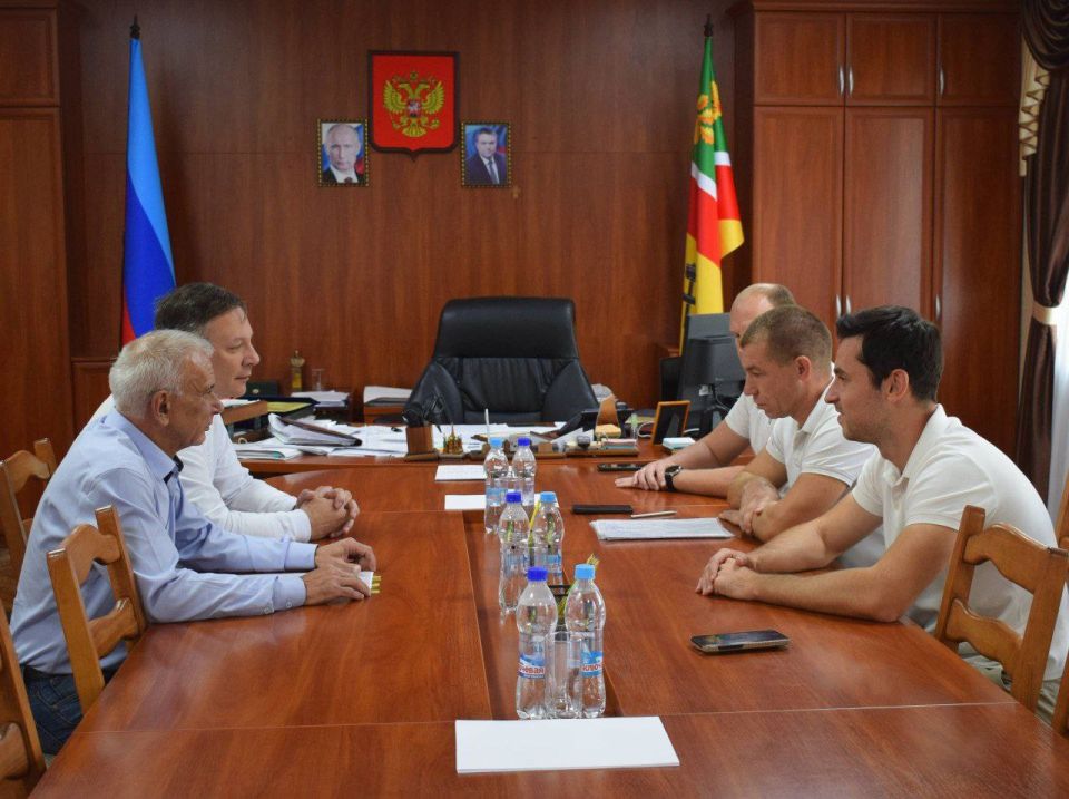 Сергей Колягин: Сегодня город Первомайск с рабочим визитом посетили исполняющий обязанности министра транспорта Калужской области Геннадий Орлов и начальник Государственного казенного учреждения Калужской области «Центр...