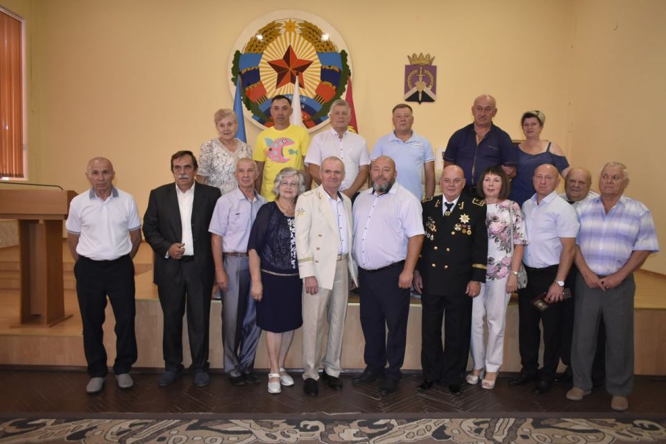 В Перевальске прошло торжественное награждение работников угольной отрасли