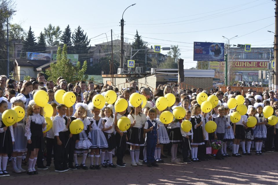 Во всех общеобразовательных учреждениях Перевальского муниципального округа прозвенел первый звонок