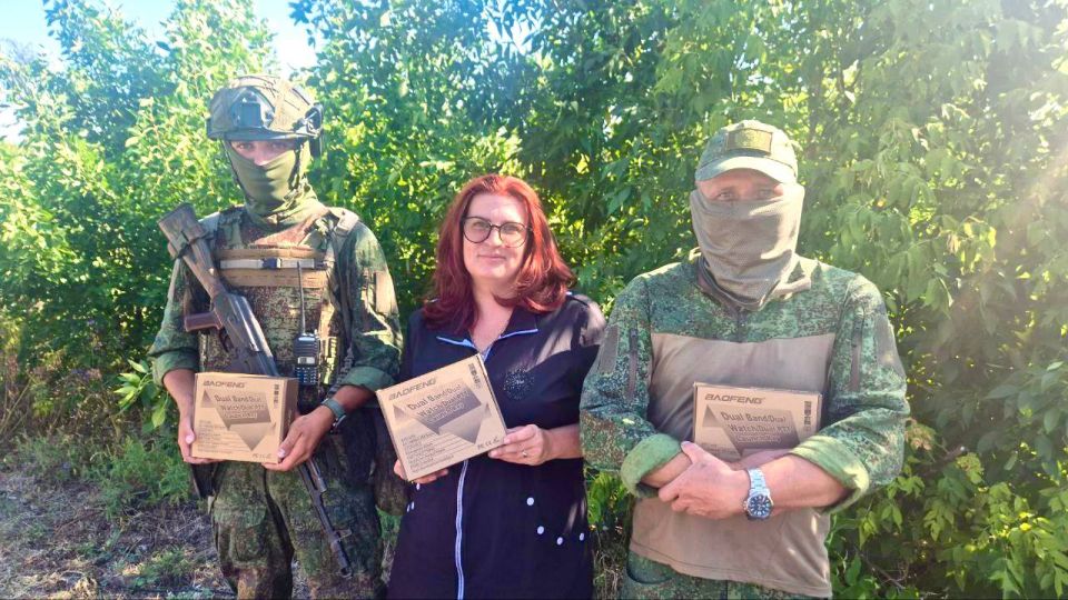 Бойцы, которые несут службу в Лисичанске, получили рации от Фонда помощи инвалидам и ветеранам боевых действий "Своих не бросаем"
