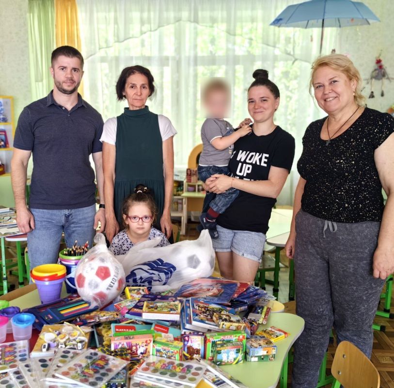 1 сентября. Подарки для детского сада «Ласточка»