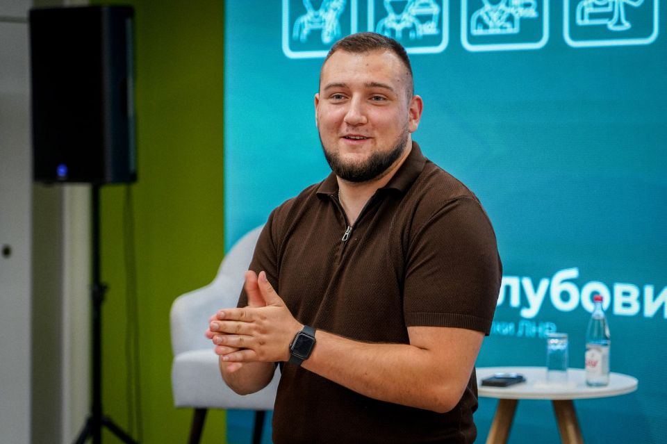 Михаил Голубович: На неделе провели Форум работающей молодёжи – большое профильное мероприятие в рамках реализации Всероссийской программы «Регион для молодых» и нацпроекта «Молодёжь и дети»