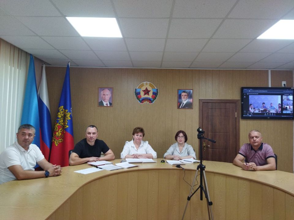 Андрей Рубанцов: Сегодня представители Администрации городского округа город Ровеньки и представители шеф-региона Республики Коми приняли участие в заседании Штаба по вопросам восстановления социально-значимых объектов на...