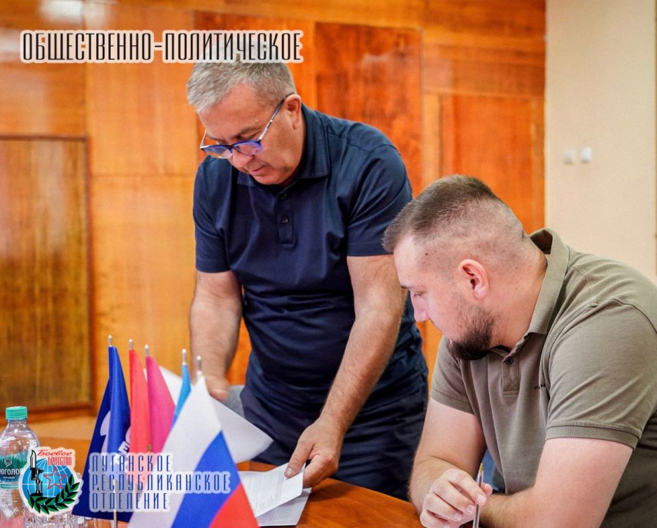 30 июля Михаил Артемович Голубович Министр молодёжной политики Луганской Народной Республики, член Совета Луганского республиканского отделения Всероссийской общественной организации ветеранов «БОЕВОЕ БРАТСТВО», посетил...