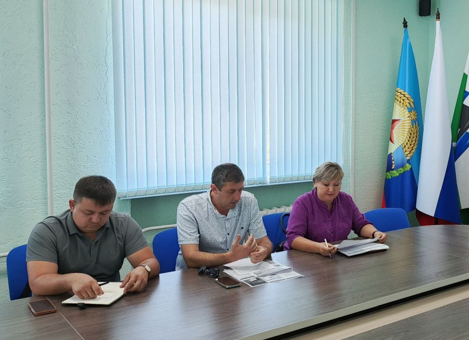 3 сентября в малом зале Администрации состоялось заседание рабочей группы, действующей в рамках межведомственной комиссии Луганской Народной Республики по противодействию нелегальной занятости